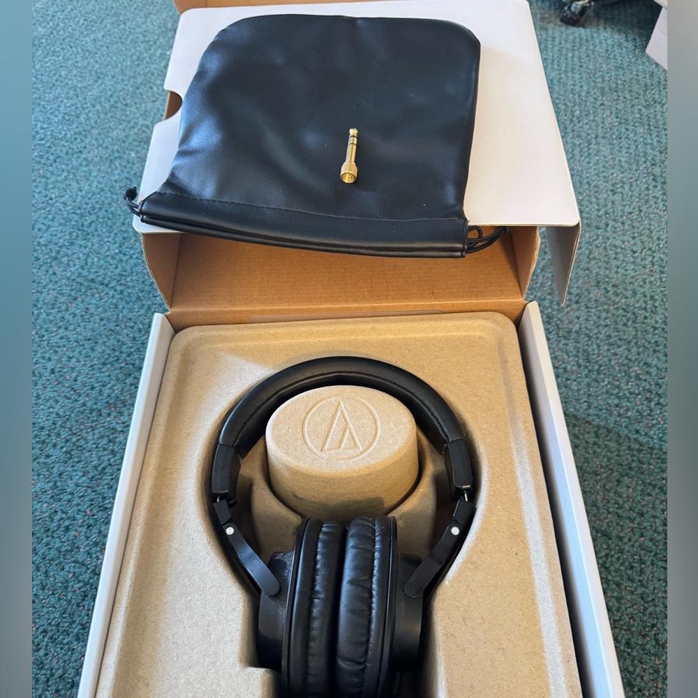 Audio Technica ATH M30x Prof Headphones